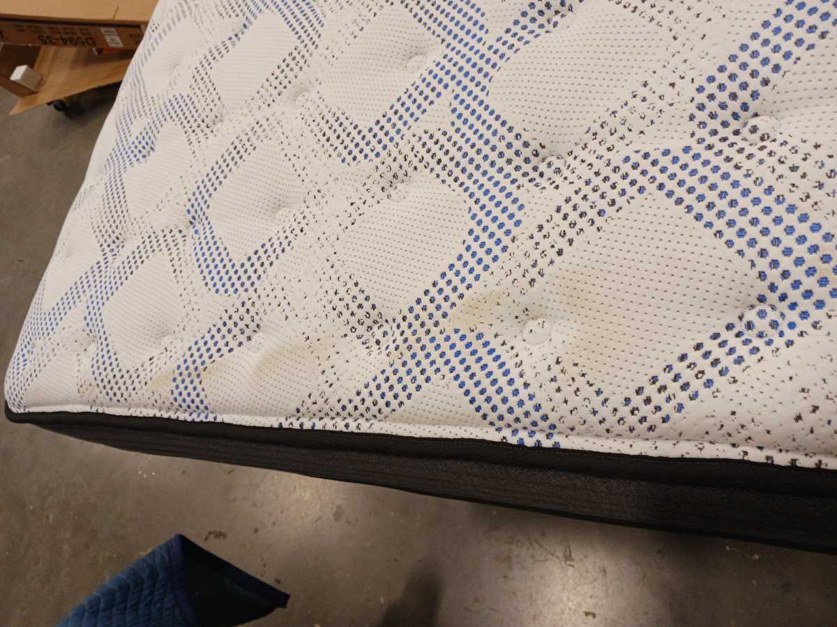 Sealy Posturepedic® Brodie Tight Top Firm 11.5 Inch - King - Gallery Image 7